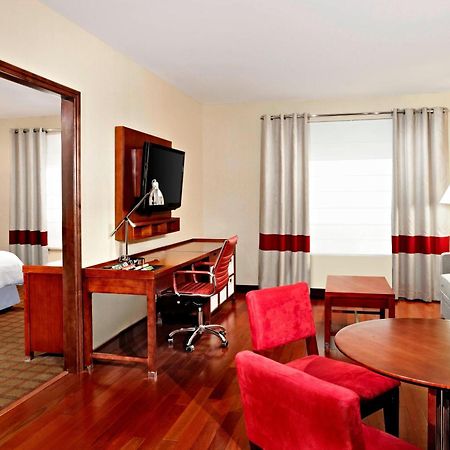 Four Points By Sheraton Calgary Airport YYC Exterior foto